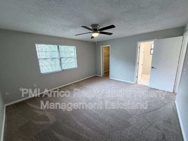 Building Photo - 3584 Raintree Cir
