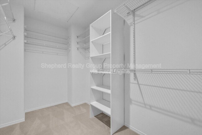 Building Photo - 5730 Autumnwood Ln