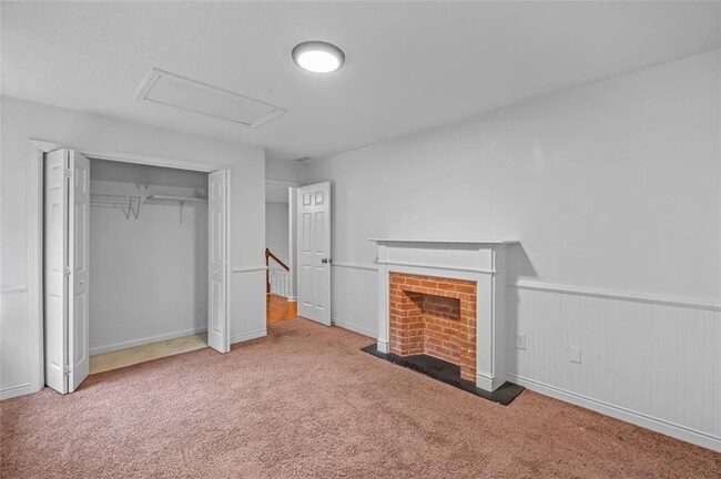 Building Photo - 1163 Rhyne Chase