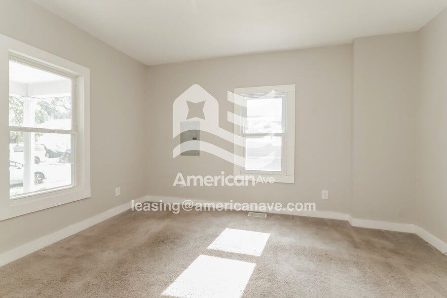Building Photo - 1016 Sale Ave