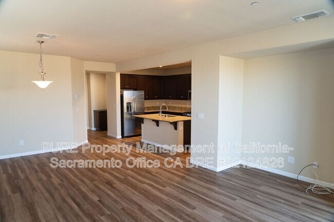 Building Photo - 5572 Amnest Way