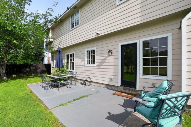 Building Photo - 8113 Willet Trail