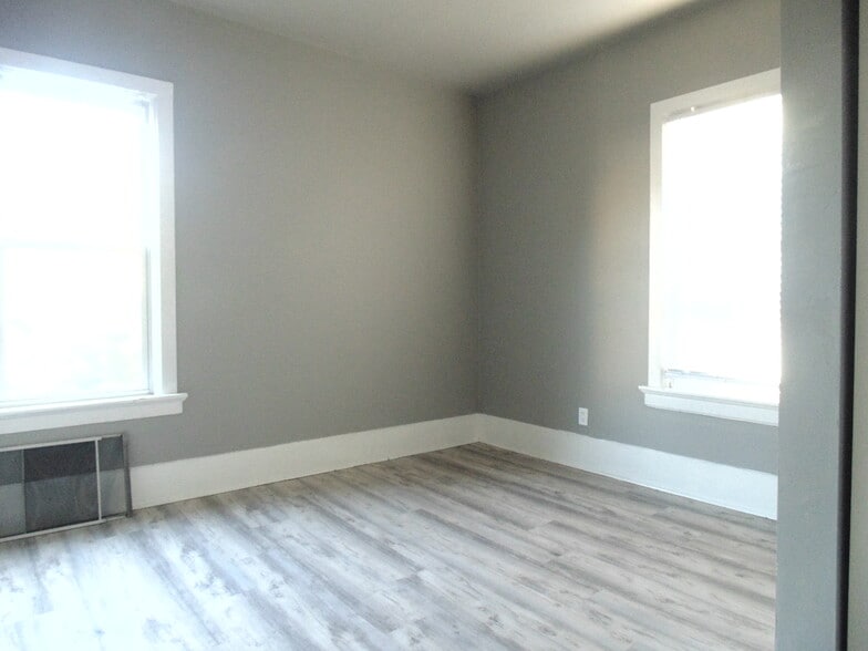 Bedroom 4 - 2831 W Juneau Ave