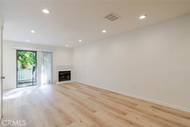 Building Photo - 15113 Saticoy St