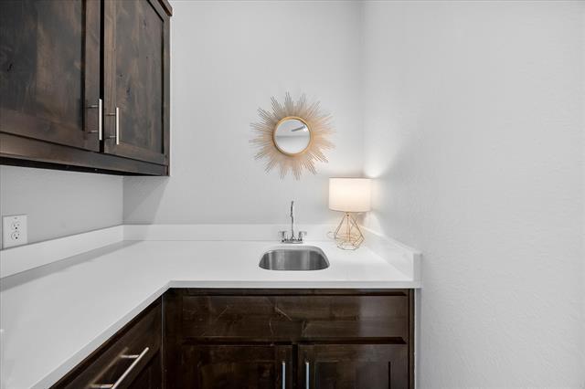 Building Photo - 8220 Callimont Ln