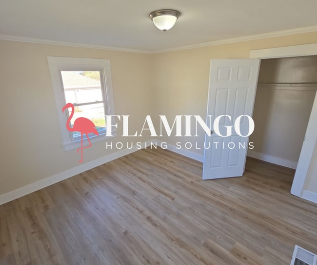 Building Photo - 25 Castlewood Ave