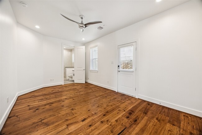 Building Photo - 1812 W Webster St