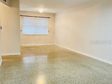 Building Photo - 212 S Church Ave