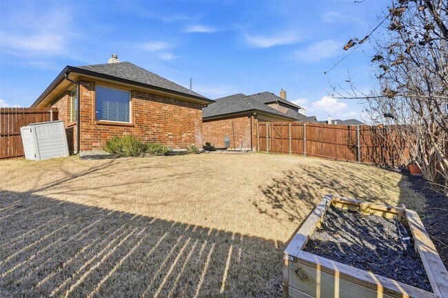 Building Photo - 1295 White Water Ln