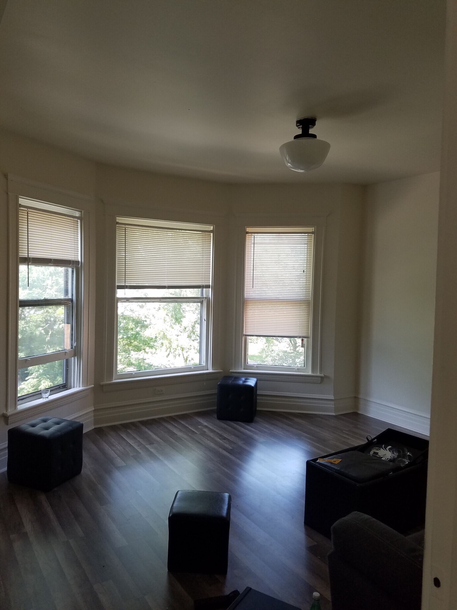 Building Photo - 1024 Garnett Pl