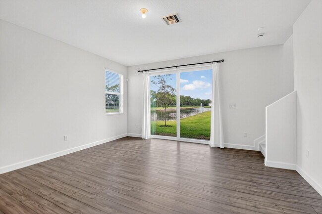 Building Photo - 4645 Meyerson Pl