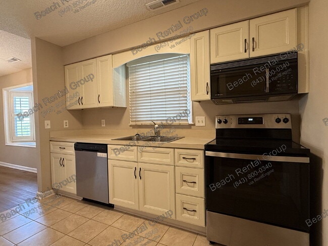 Building Photo - 425 Spauldingwood Rd