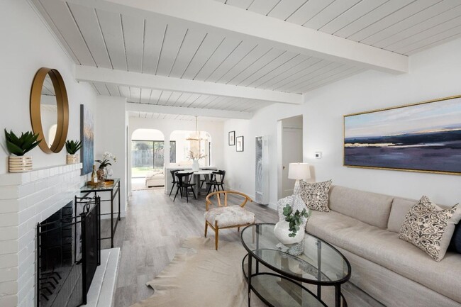 Building Photo - BRIGHT, OPEN LAYOUT SUNNYVALE HOME ||