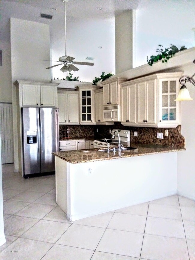 Building Photo - 1032 Fieldstone Dr