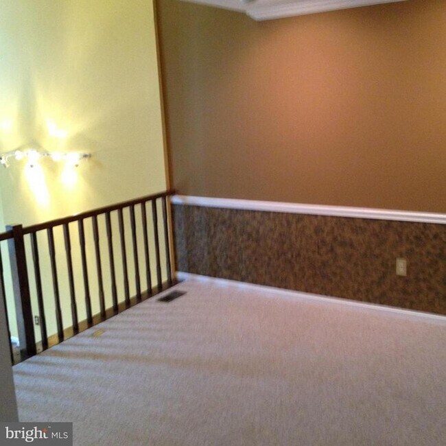 Building Photo - 6559 River Tweed Ln
