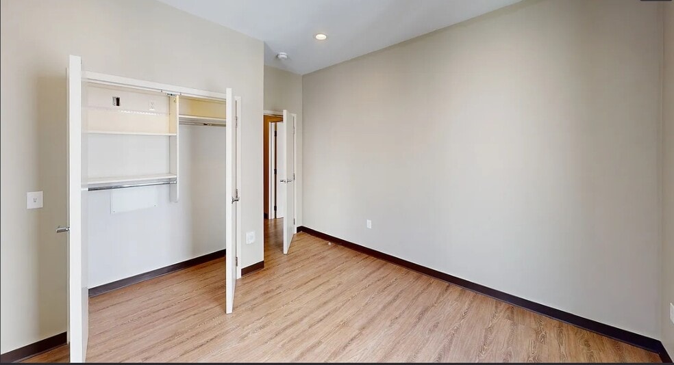 Building Photo - 16 Preble St