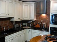 Building Photo - 40 Walnut St