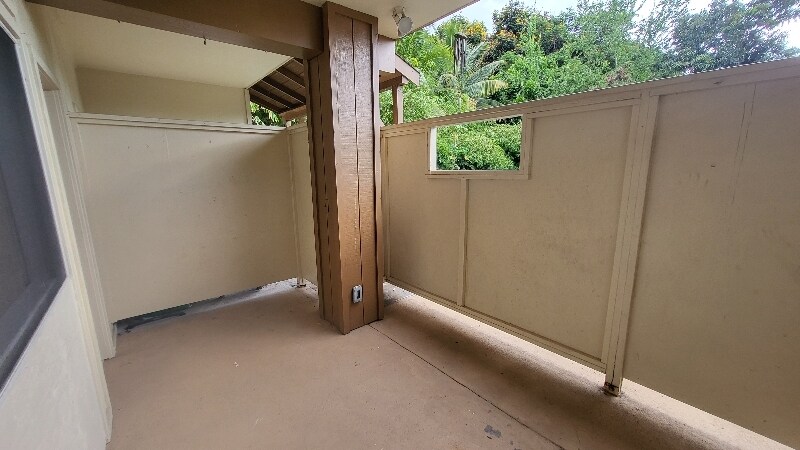 Building Photo - 77-116-116 La'aloa Ave