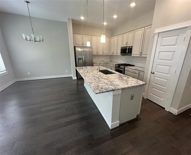 Building Photo - 12555 Holly Blue Ln