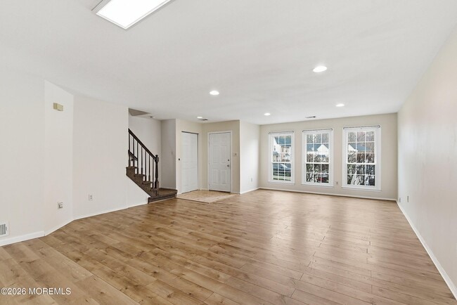 Building Photo - 280 Fairfield Pl