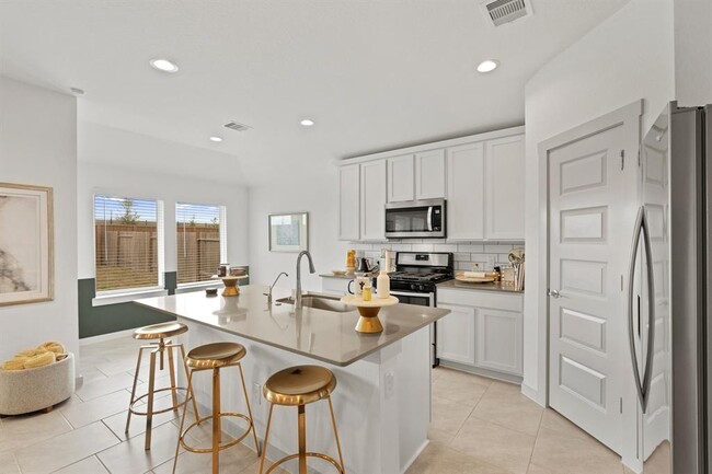 Building Photo - 29407 Ella Larchmont Ct