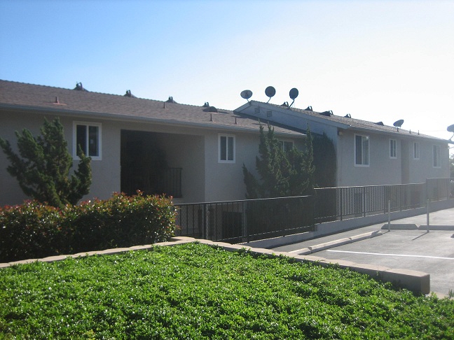 Building Photo - Bunker Hill Apartments