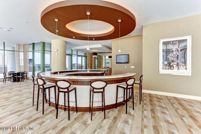 Building Photo - 1431 Riverplace Blvd