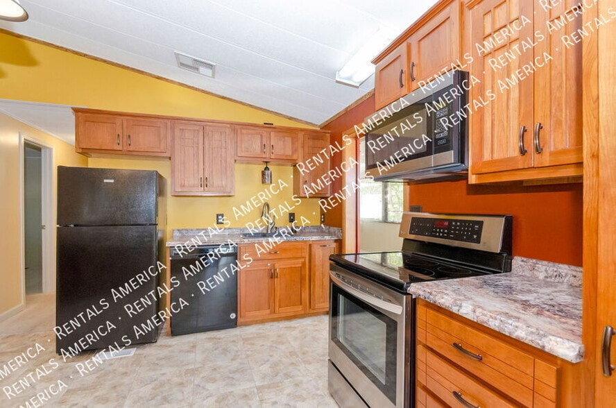 Building Photo - 10684 N Stromboli Ave