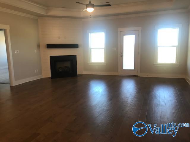 Building Photo - 161 Rugby Dr