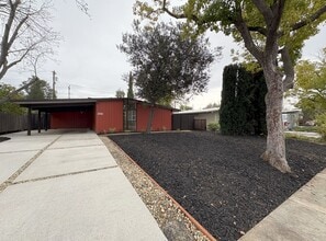 Building Photo - Newly Remodeled Single Family Home Available Now!
