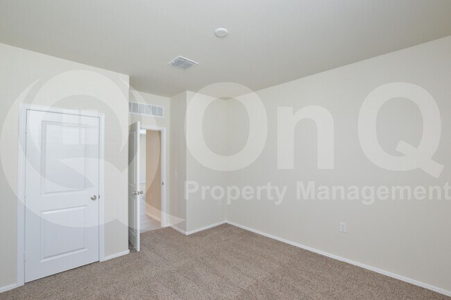Building Photo - 4632 W Ginger Ave