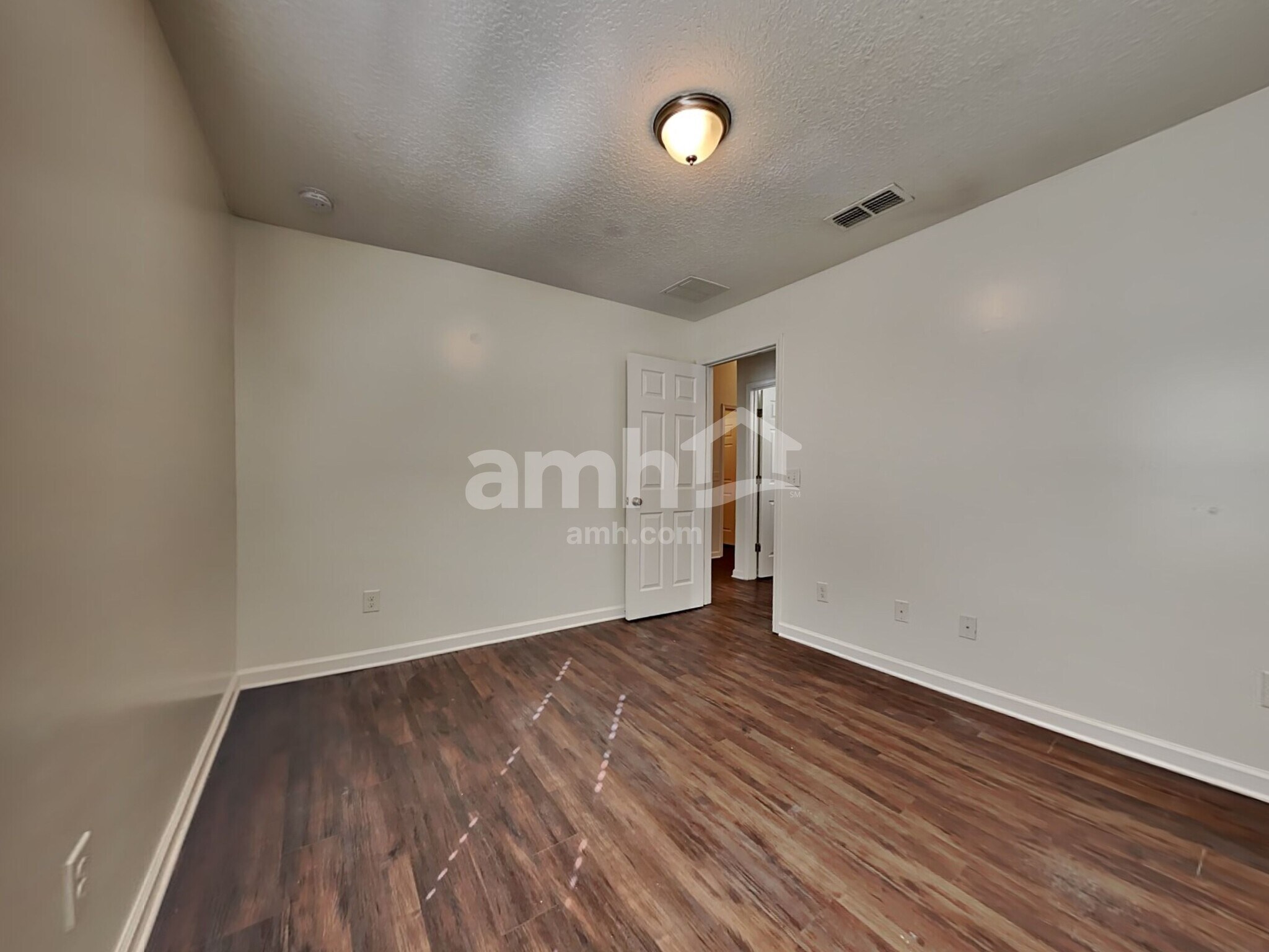 Building Photo - 9168 Mill Grove Dr