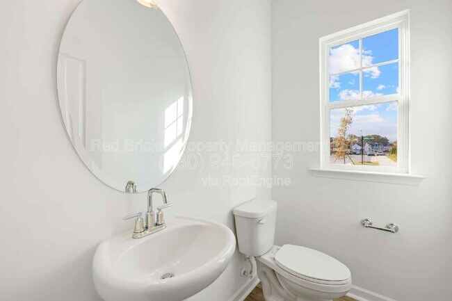 Building Photo - 17030 Patron Dr