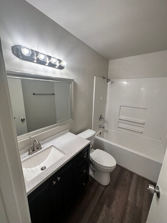 Building Photo - APPLY FOR THIS BEAUTIFUL HOME TODAY!