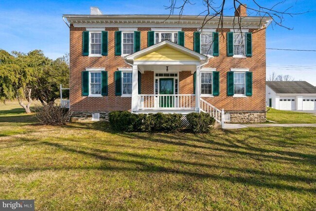 Primary Photo - 15615 Falls Rd