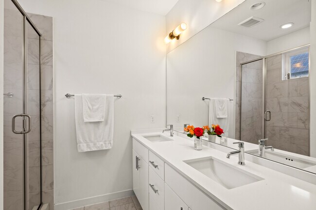 Building Photo - 3109 Aldwyche Dr