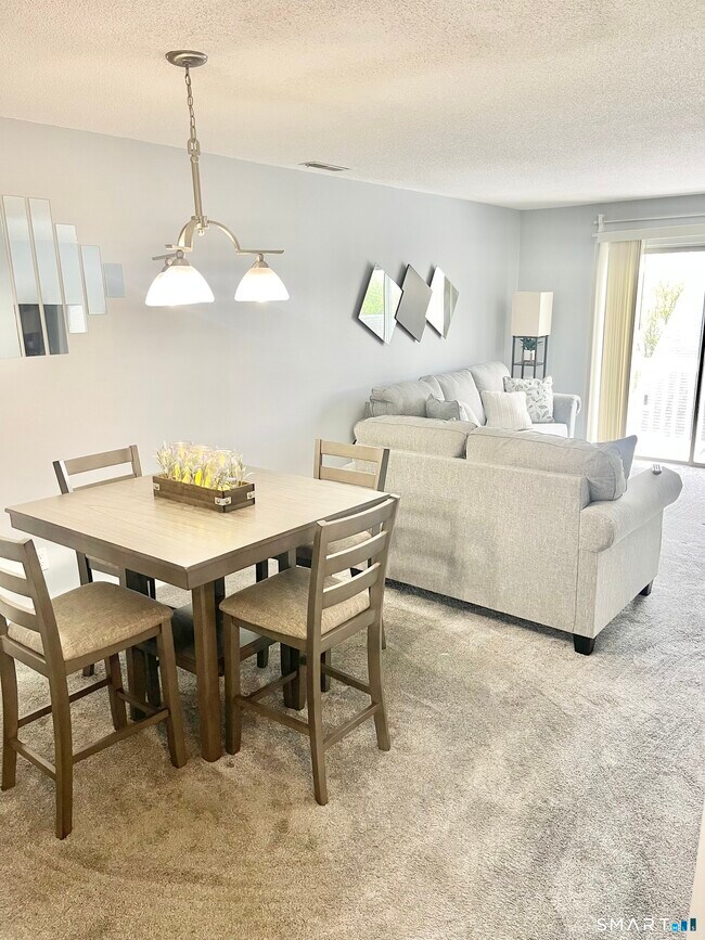 Building Photo - 2390 State St