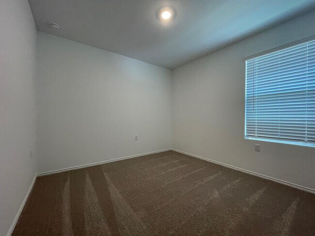 Building Photo - 2620 Schwartz Ln