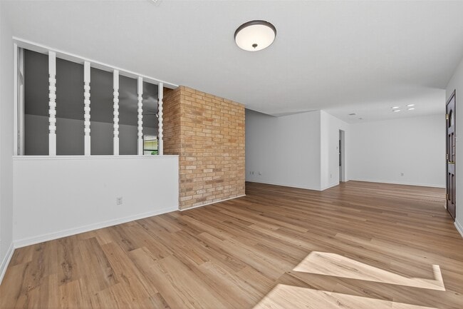 Building Photo - 3815 Brook Shadow Dr