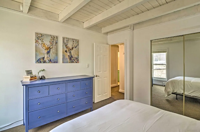 Building Photo - 2400 Lodgepole Cir