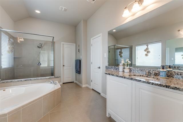 Building Photo - 5705 Bender Ridge Dr