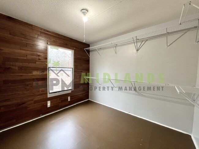 Building Photo - 240 Rister Rd