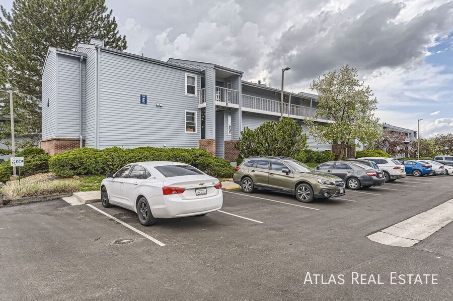 Building Photo - 3141 S Tamarac Dr