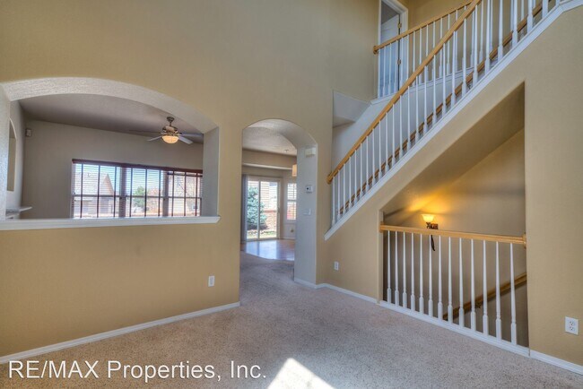 Building Photo - 4 br, 3.5 bath House - 5802 Pioneer Mesa D...