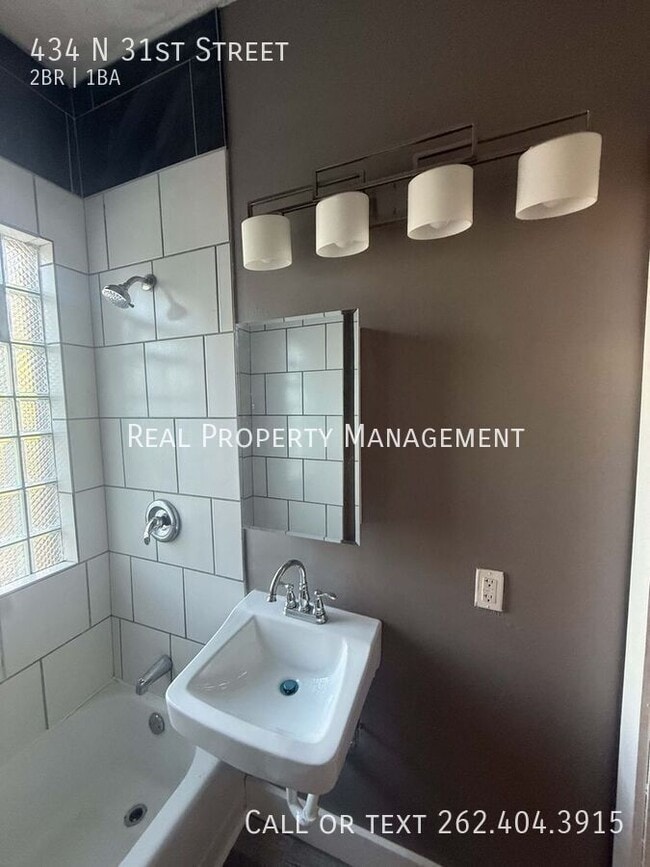 Building Photo - 434 N 31st St