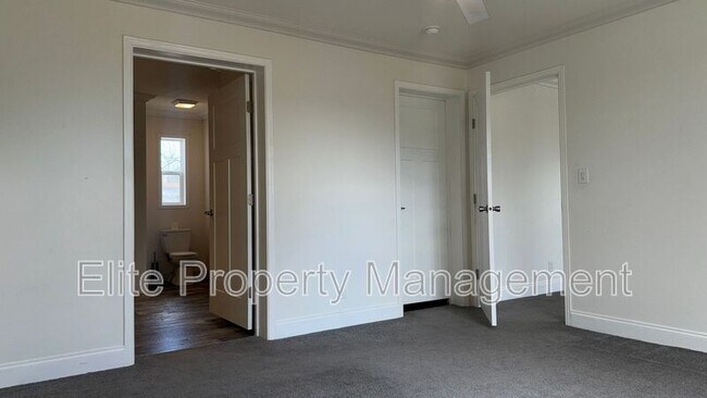 Building Photo - 743 S Joe Martinez Ct