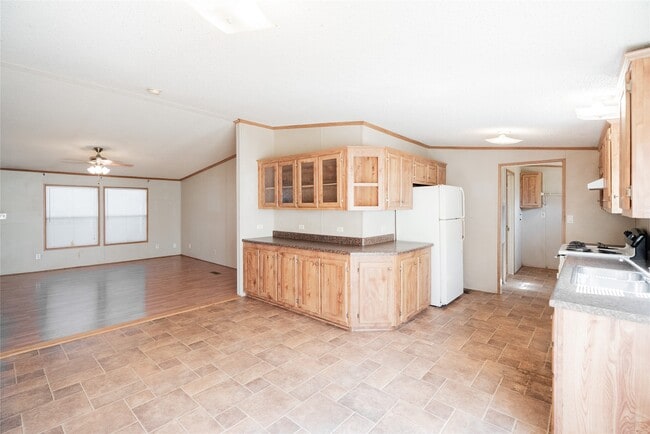 Building Photo - 30620 Vilma Ln