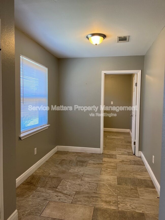 Building Photo - 602 Sawara Cir