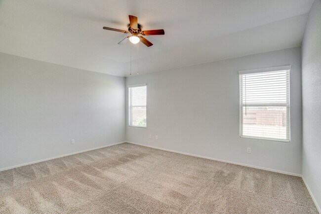 Building Photo - 3352 Lauren Nicole Ln