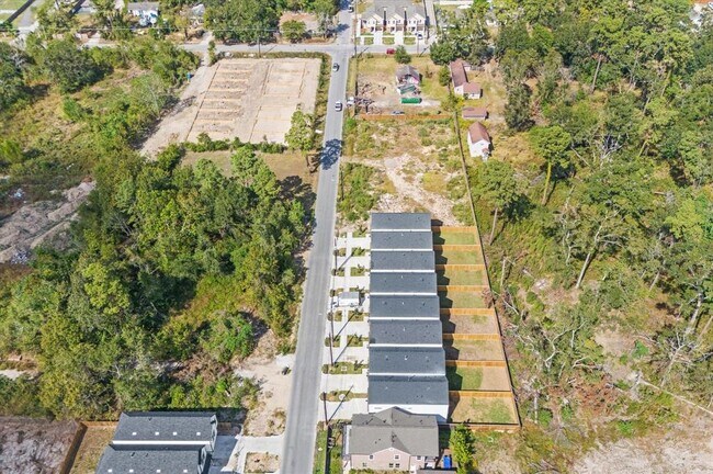 Building Photo - 6036 Cebra St